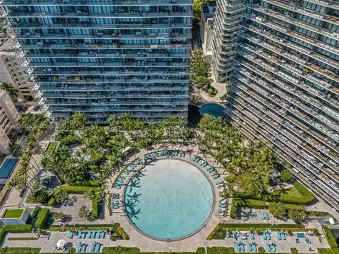 650 NE 32 Street Miami FL 33137