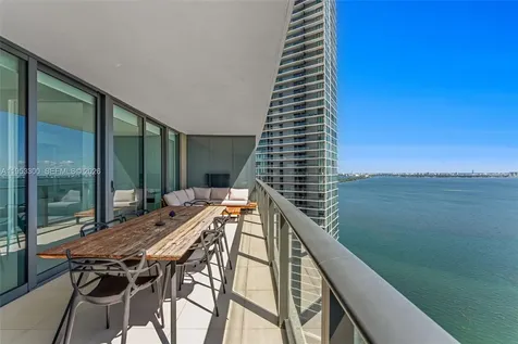 650 NE 32 Street Miami FL 33137