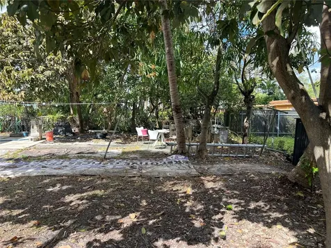1455 NW 112th Street Miami FL 33167