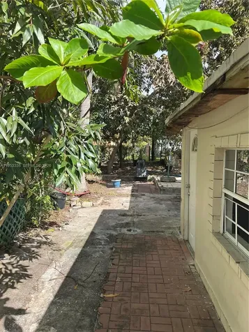 1455 NW 112th Street Miami FL 33167