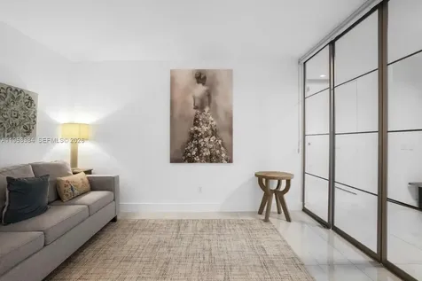 18975 Collins Avenue Sunny Isles Beach FL 33160