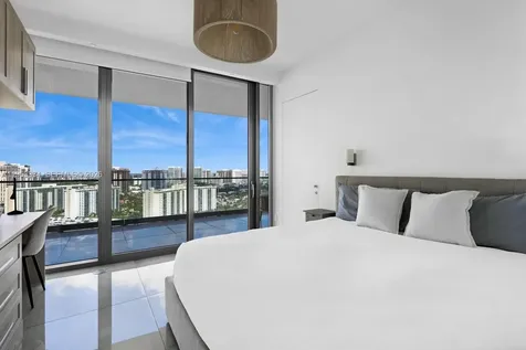 18975 Collins Avenue Sunny Isles Beach FL 33160