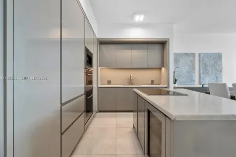 18975 Collins Avenue Sunny Isles Beach FL 33160