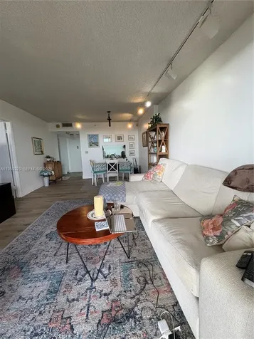 1470 NE 123rd Street North Miami FL 33161