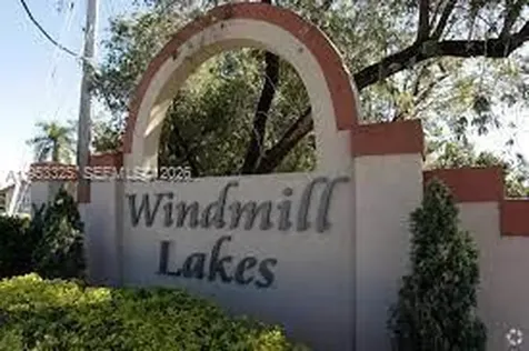 433 SW 86th Avenue Pembroke Pines FL 33025