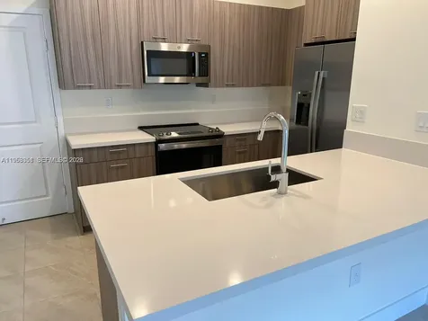 4622 NW 83rd Path Doral FL 33166