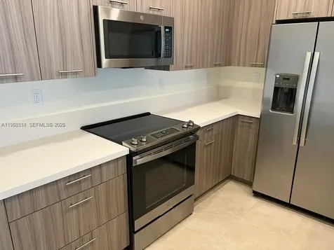 4622 NW 83rd Path Doral FL 33166