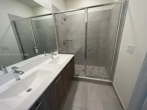 4622 NW 83rd Path Doral FL 33166