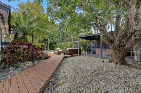 5760 SW 56th Street Miami FL 33155