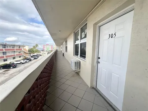 1800 79th Street Causeway North Bay Village FL 33141