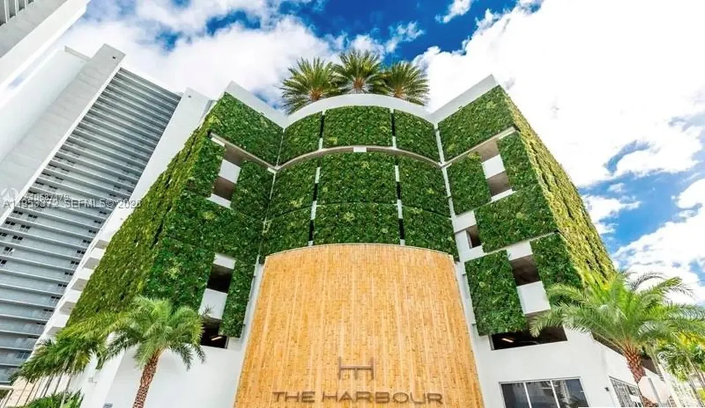 16385 Biscayne Boulevard North Miami Beach FL 33160