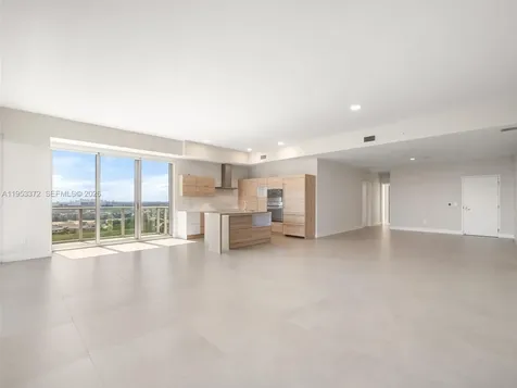 16385 Biscayne Boulevard North Miami Beach FL 33160