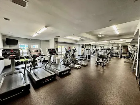 3001 NE 185th Street Aventura FL 33180