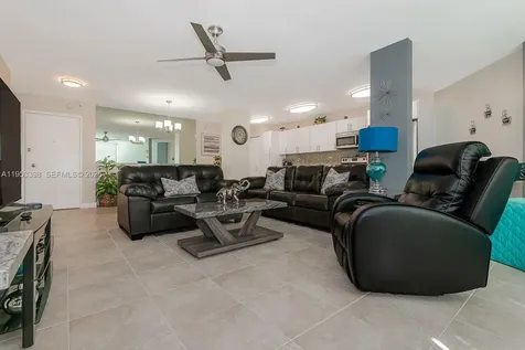 7135 Collins Avenue Miami Beach FL 33141