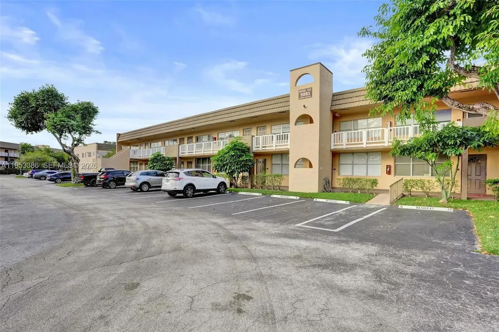 9081 Sunrise Lakes Boulevard Sunrise FL 33322
