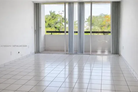 802 NW 87th Avenue Miami FL 33172