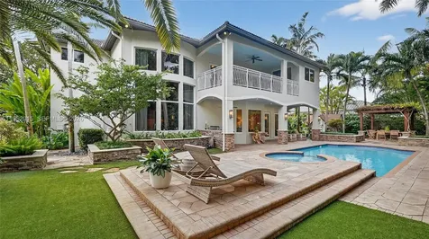 17015 SW 74th Avenue Palmetto Bay FL 33157