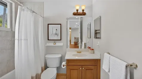 17015 SW 74th Avenue Palmetto Bay FL 33157