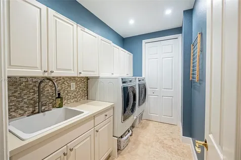 17015 SW 74th Avenue Palmetto Bay FL 33157