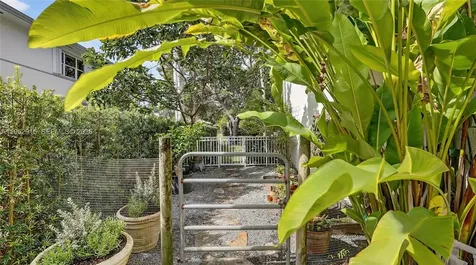 17015 SW 74th Avenue Palmetto Bay FL 33157