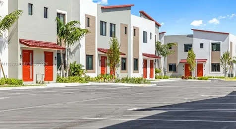 1001 NE 58th Street Oakland Park FL 33334