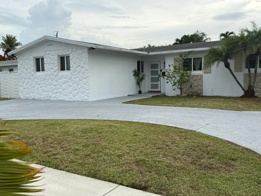 19500 SW 97th Place Cutler Bay FL 33157