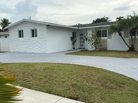 19500 SW 97th Place Cutler Bay FL 33157