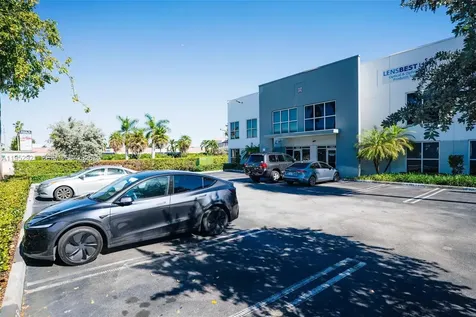 7865 NW 46th Street Doral FL 33166