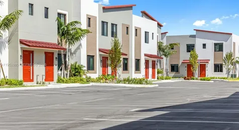 1001 NE 58th Street Oakland Park FL 33334