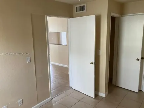 8705 NW 39th Street Sunrise FL 33351