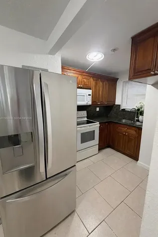 310 Fontainebleau Boulevard Miami FL 33172