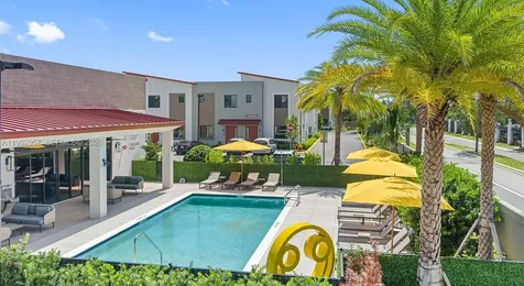 1001 NE 58th Street Oakland Park FL 33334