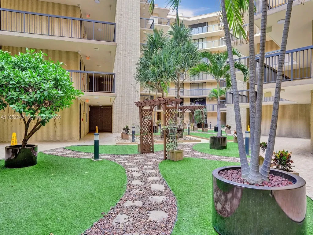 1167 Hillsboro Mile Hillsboro Beach FL 33062