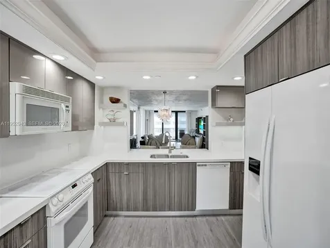 1167 Hillsboro Mile Hillsboro Beach FL 33062