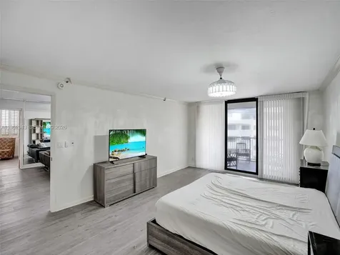 1167 Hillsboro Mile Hillsboro Beach FL 33062