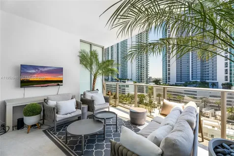 851 NE 1st Avenue Miami FL 33132
