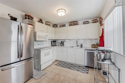 301 SW 135th Avenue Pembroke Pines FL 33027