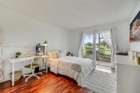 301 SW 135th Avenue Pembroke Pines FL 33027