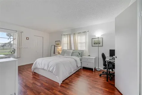301 SW 135th Avenue Pembroke Pines FL 33027