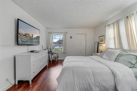301 SW 135th Avenue Pembroke Pines FL 33027