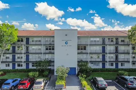 301 SW 135th Avenue Pembroke Pines FL 33027