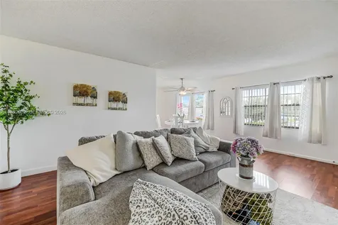 301 SW 135th Avenue Pembroke Pines FL 33027