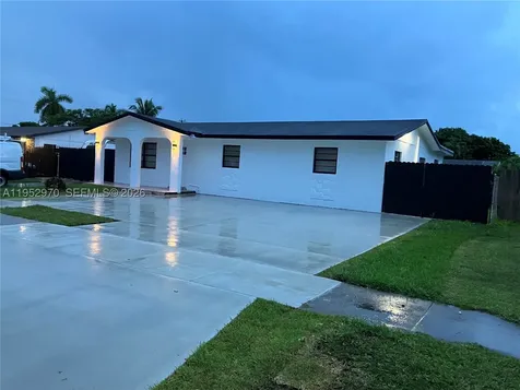 15621 SW 302nd Street Homestead FL 33033