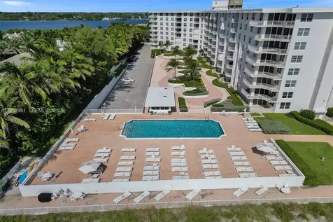 2295 S Ocean Boulevard Palm Beach FL 33480