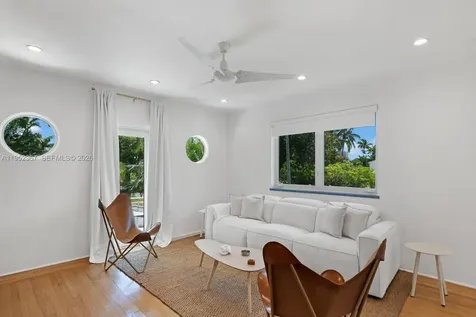 4580 Post Avenue Miami Beach FL 33140