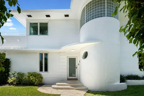 4580 Post Avenue Miami Beach FL 33140