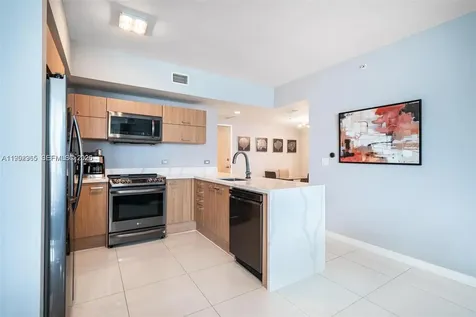 350 S Miami Avenue Miami FL 33130
