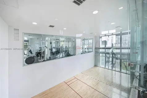 350 S Miami Avenue Miami FL 33130