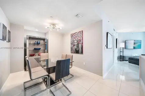 350 S Miami Avenue Miami FL 33130