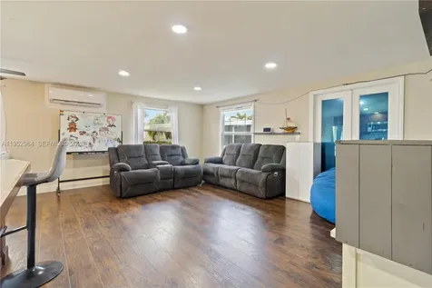 5720 SW Cypress Drive Dania Beach FL 33312